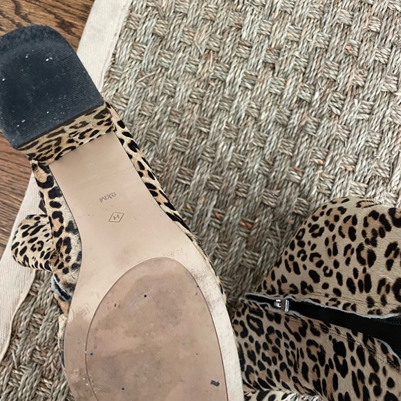 Leopard print booties size 9.5 - Picture 5 of 5